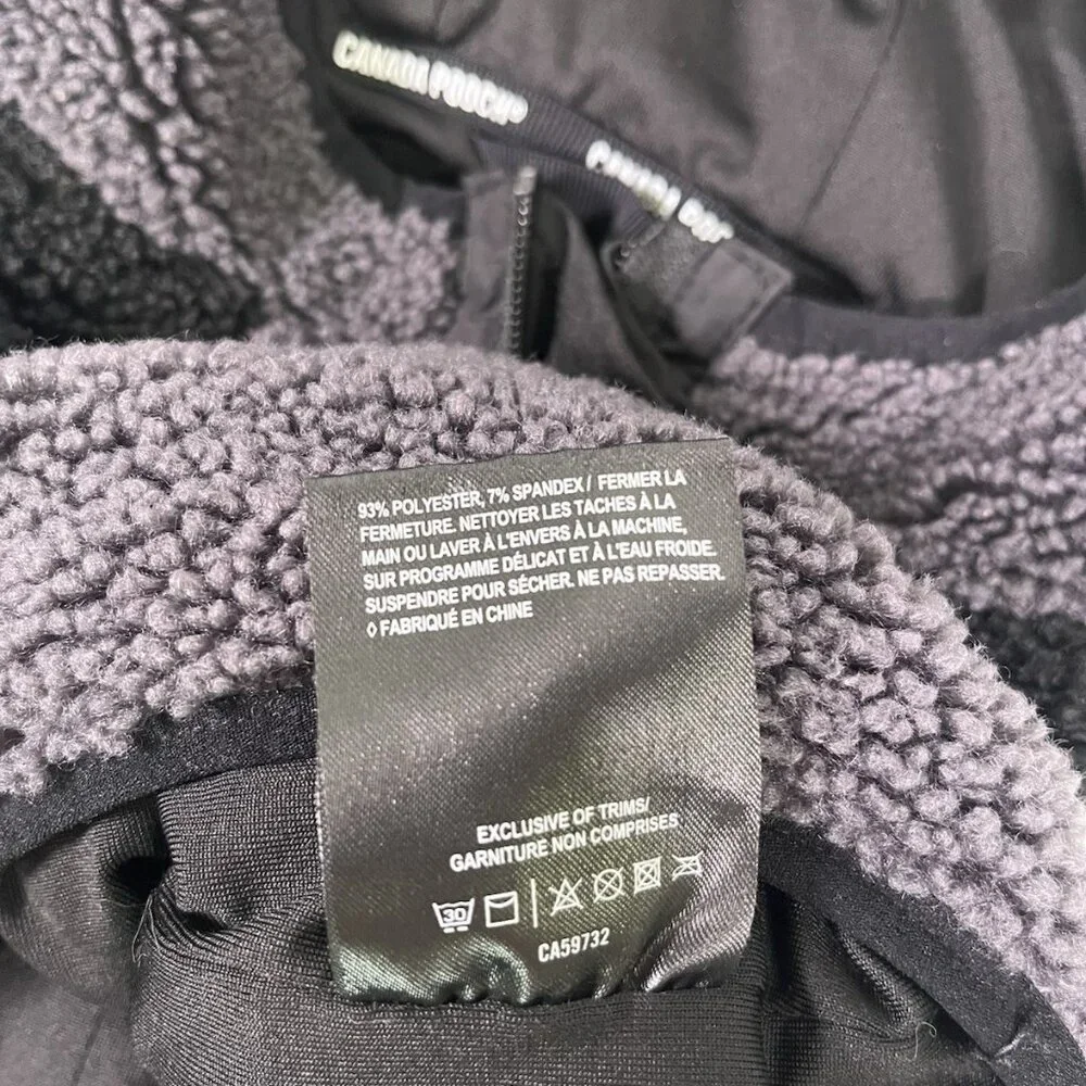 Canada Pooch Sherpa Dog Hoodie Size 18 25-33 lbs Medium Black Grey Fleece Winter